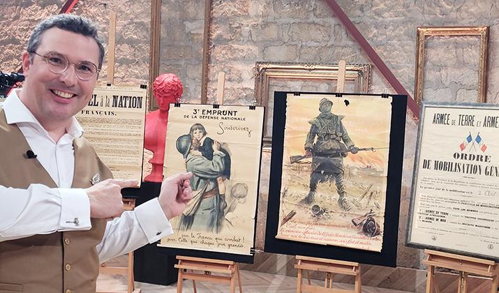 Quatre affiches de la Première Guerre mondiale dans Affaire Conclue