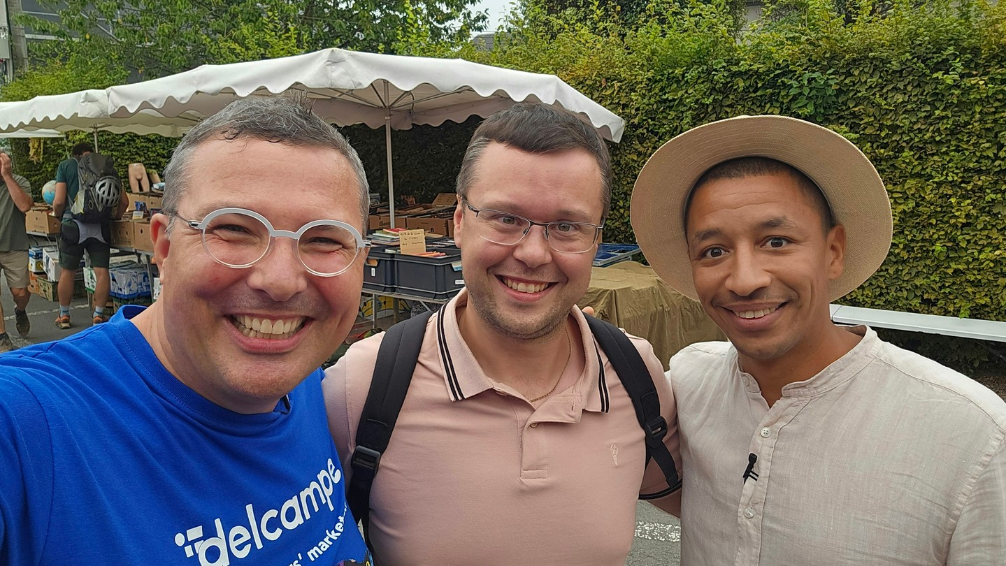 Brocante de Temploux 2025 : rencontres avec les collectionneurs